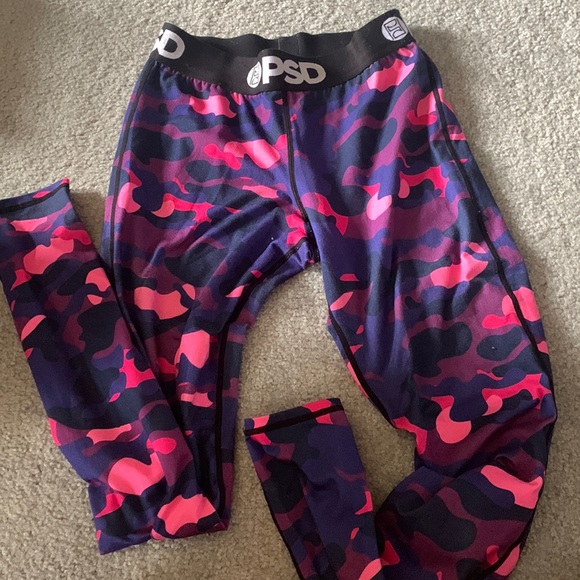 PSD Leggings - Picture 2 of 5